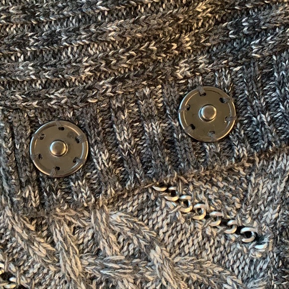 Rachel Roy Gray Cardigan with Chain Details - Picture 4 of 14